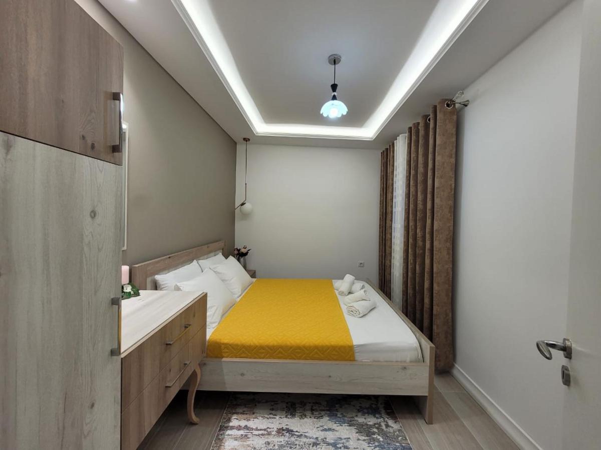 Anis Apartments Sarandë Buitenkant foto