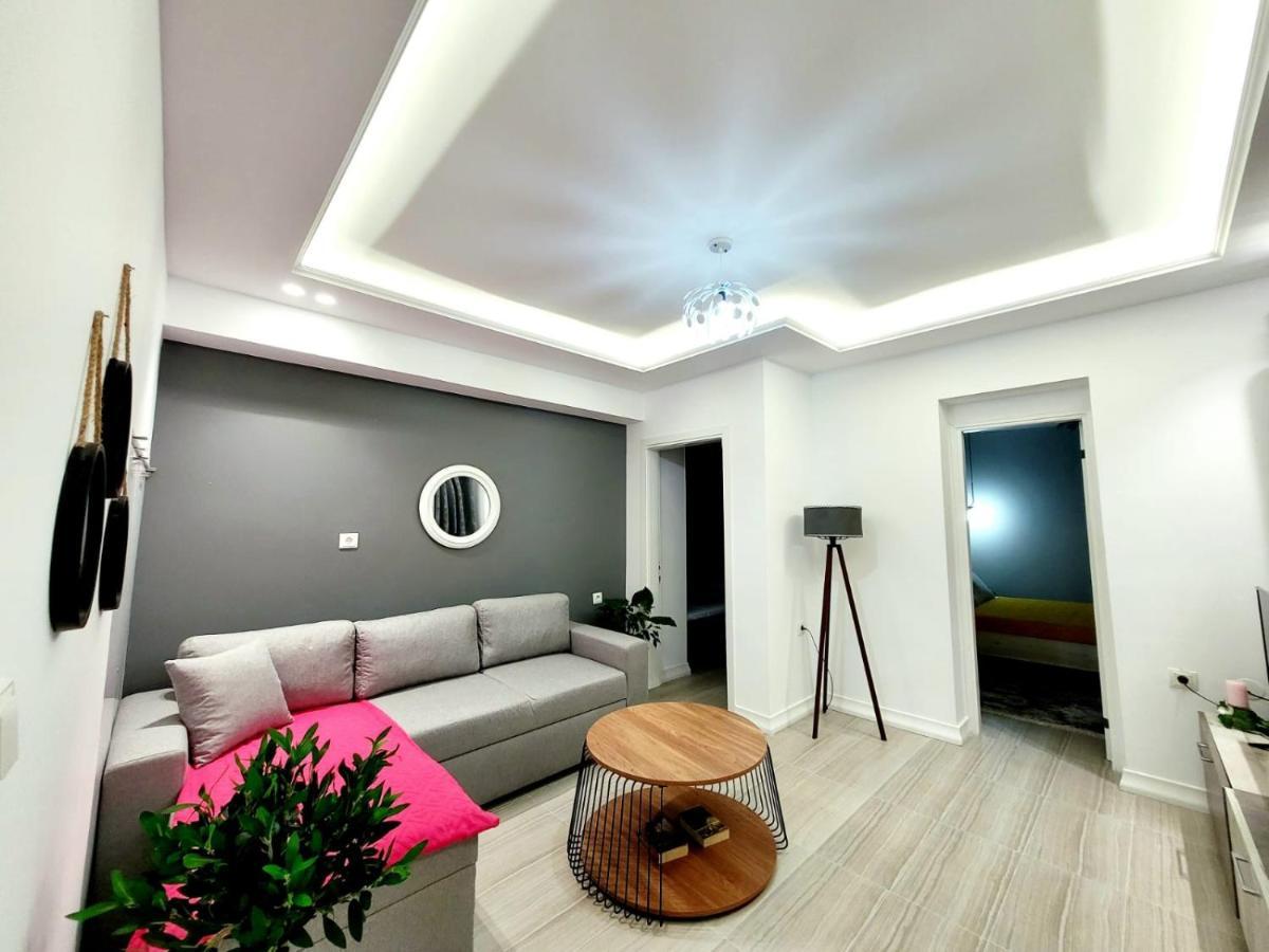 Anis Apartments Sarandë Buitenkant foto